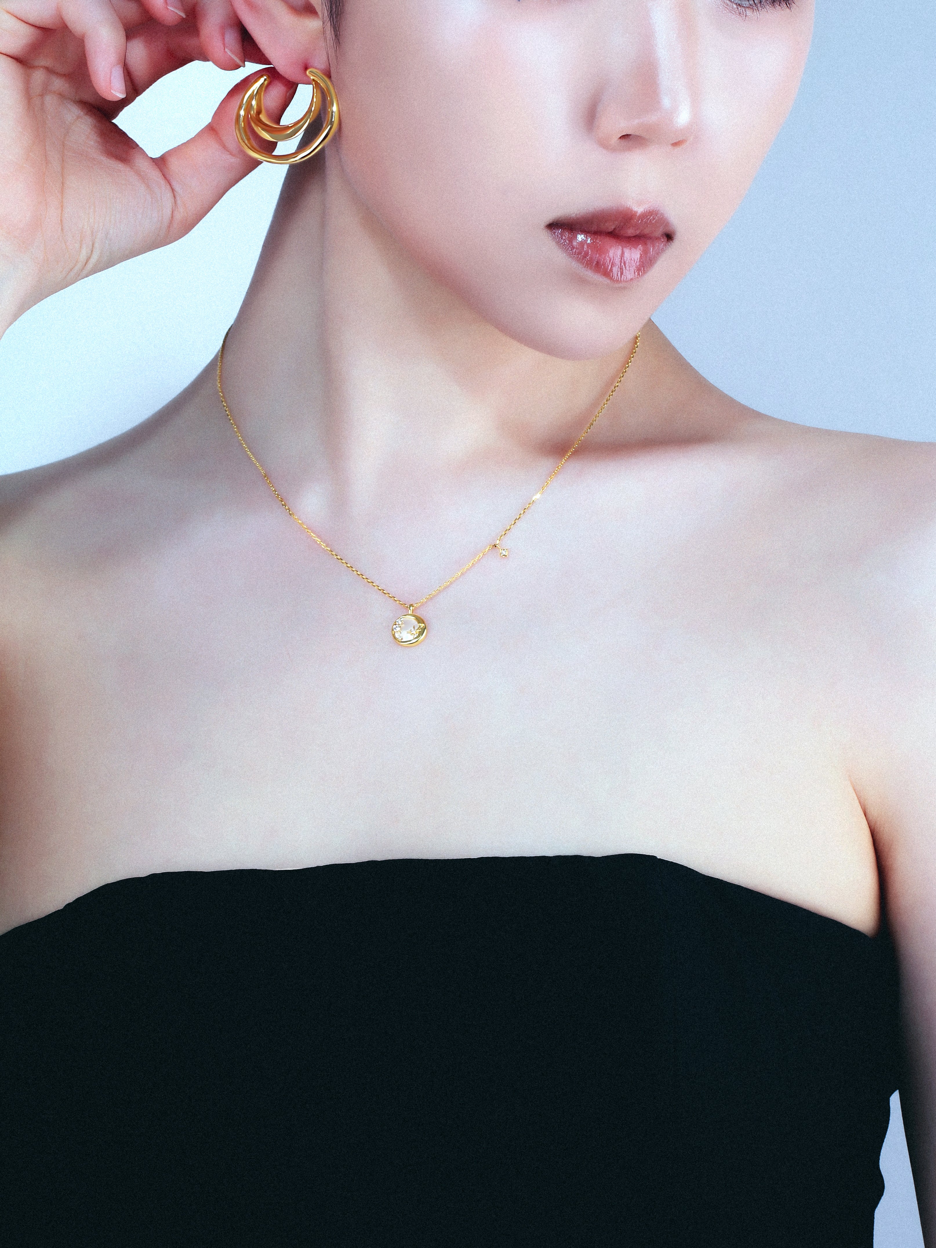 Mother of Pearl White Midnight “Hakuya” Pendant Necklace