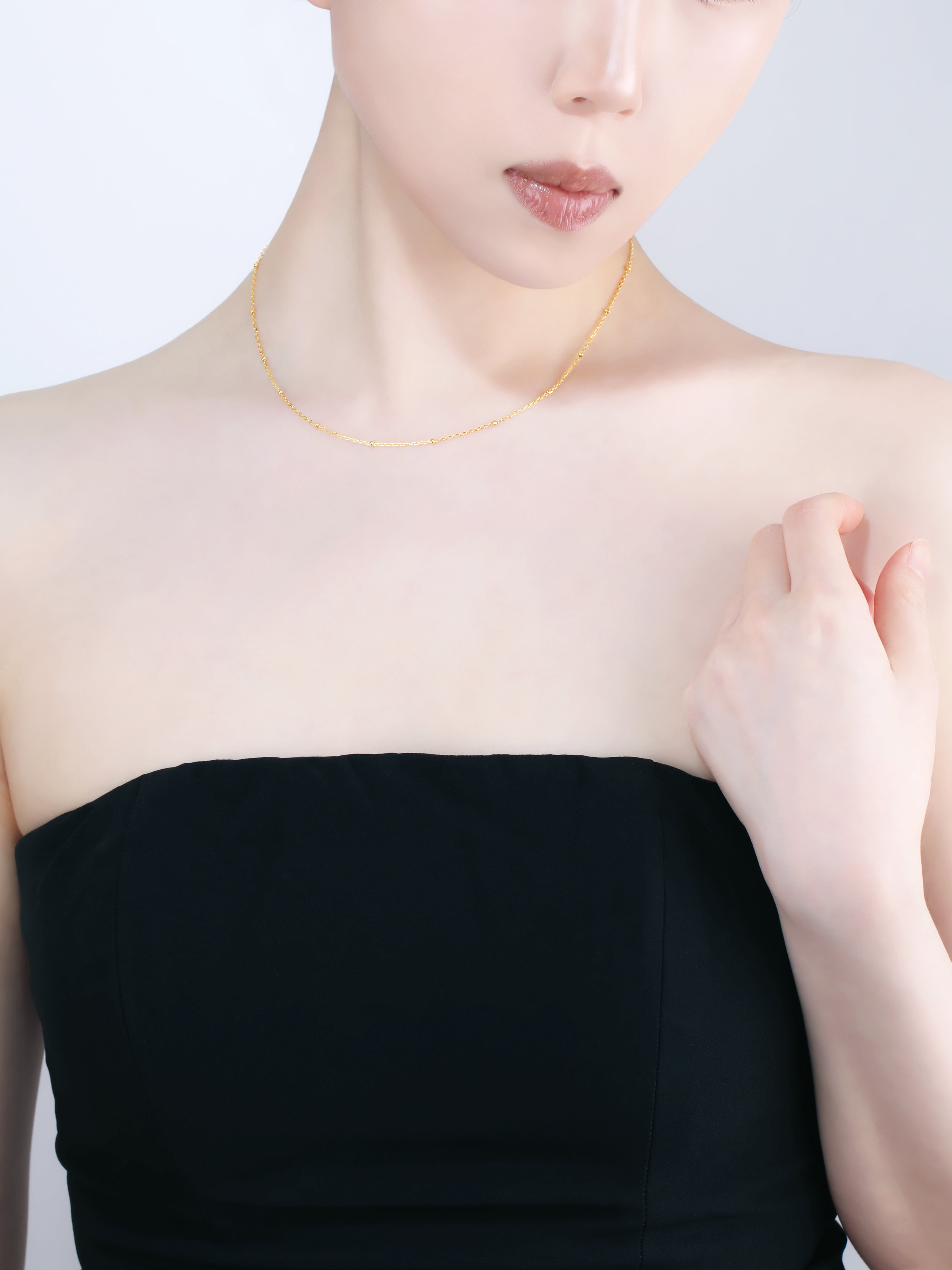 “Tōten” Bead Station Chain Necklace